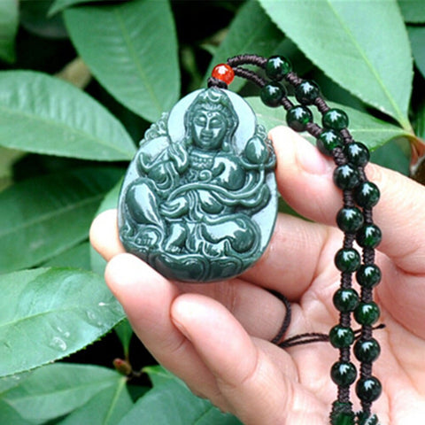 Pendentif Bouddha Guanyin Quatre Mains (Jade Vert)